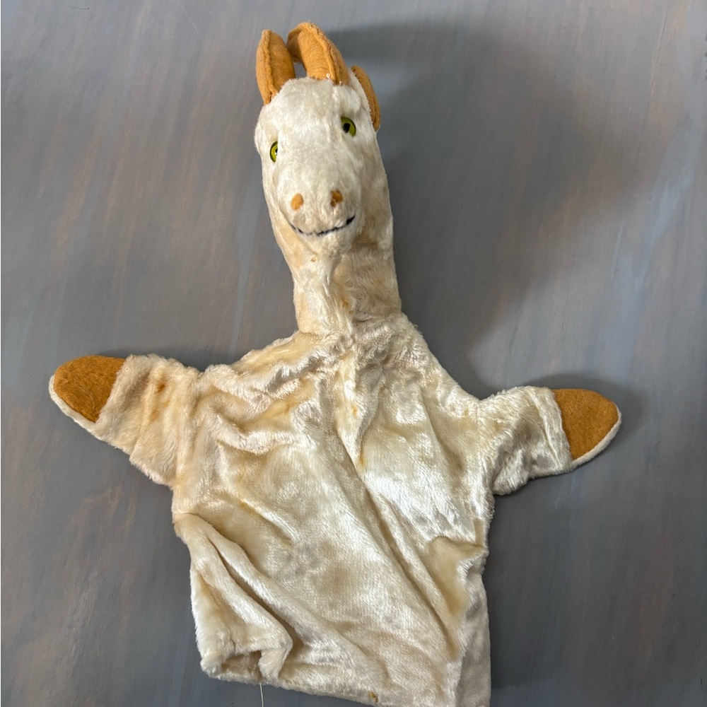 VINTAGE ANTIQUE BILLY GOAT OR RAM HAND PUPPET, FINE PLUSH MOHAIR & GLASS EYES